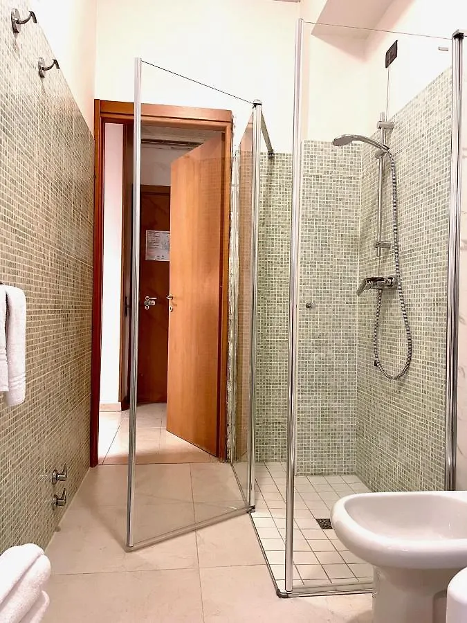 Hotel Leonardo Brescia 3*,  Italy