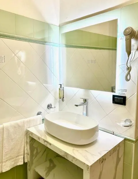 ***  Hotel Leonardo Brescia Italy
